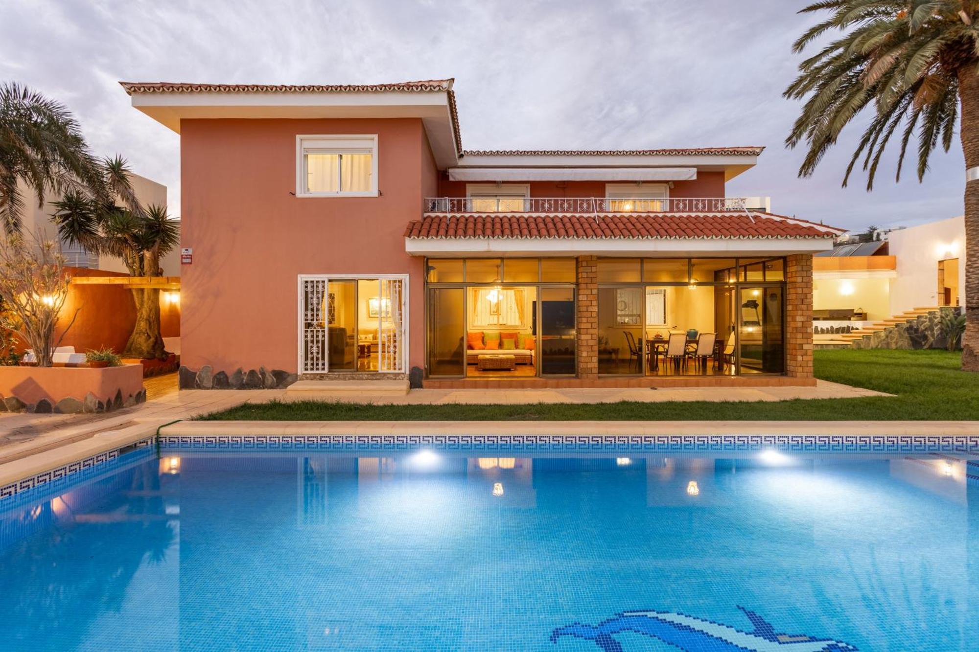 One & Only Sports And Relax Villa Heated Pool By Eden Rentals Tabaiba Esterno foto
